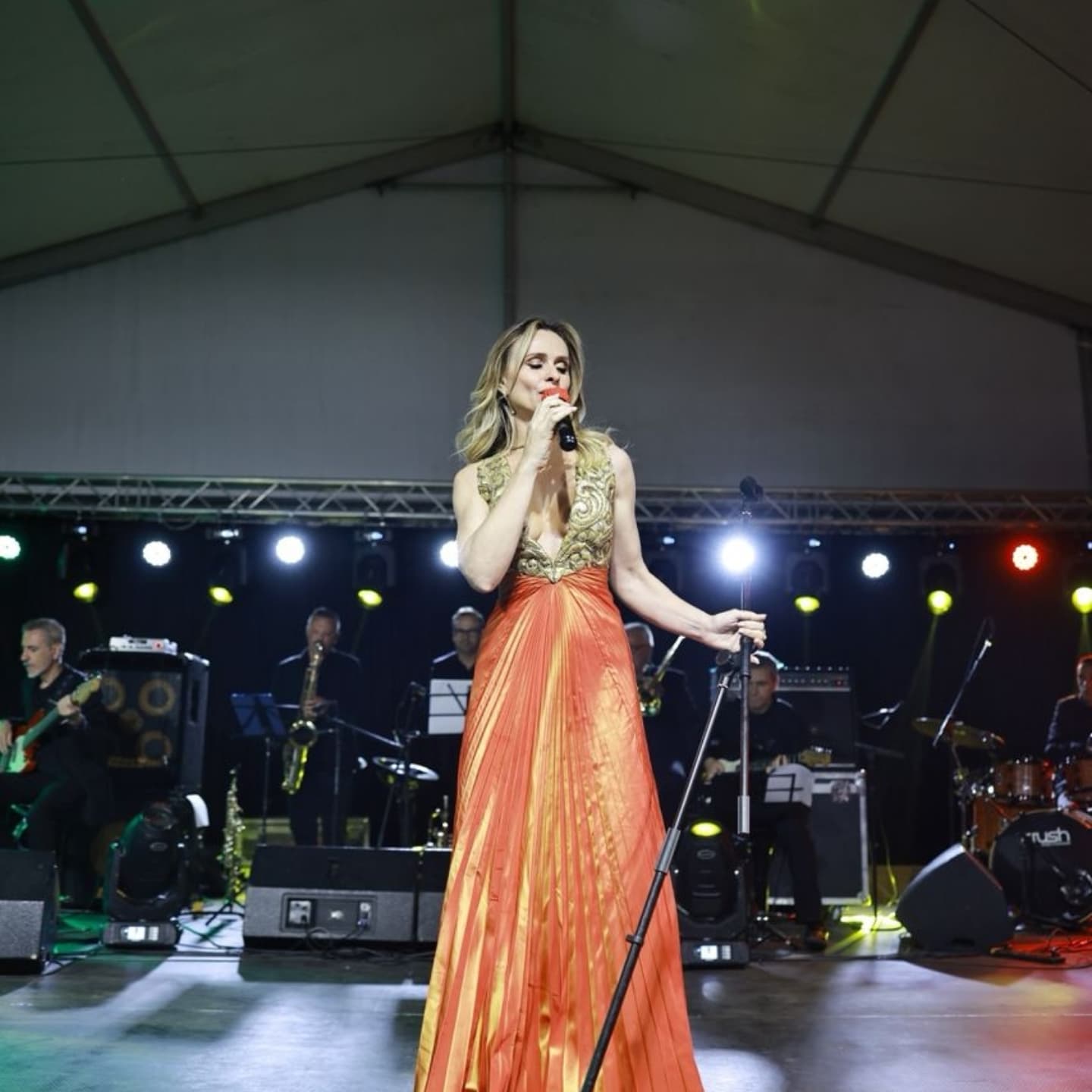 503399949_1027085256223168_1407009861011573056_n